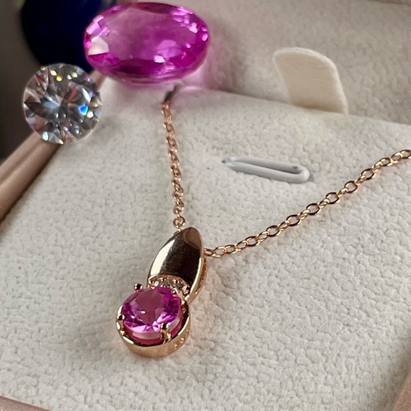 14K Rolled Sapphire Gold Pendant. 18" adj chain - Picture 5 of 10